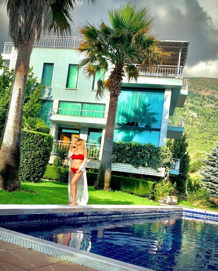 Family Beach Swimming Pool Villa Luanit Trajas 外观 照片
