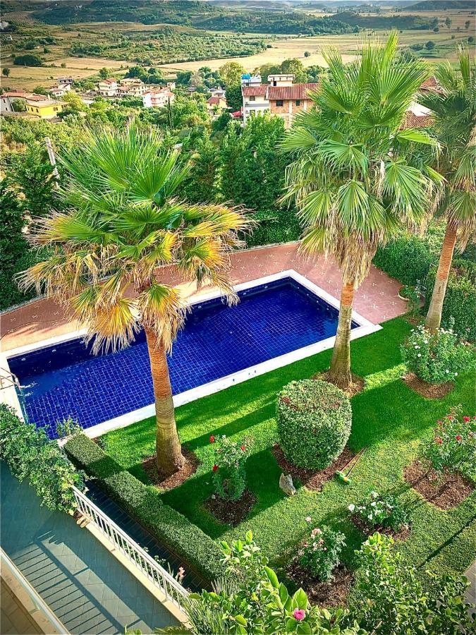 Family Beach Swimming Pool Villa Luanit Trajas 外观 照片